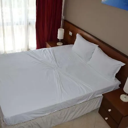 Akileda Hotel Kryemëdhej