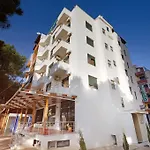 Akileda Hotel 3*